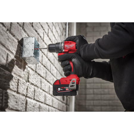 MILWAUKEE M18 BLPDRC-502C kompaktní bezuhlíková příklepová vrtačka 4933492826