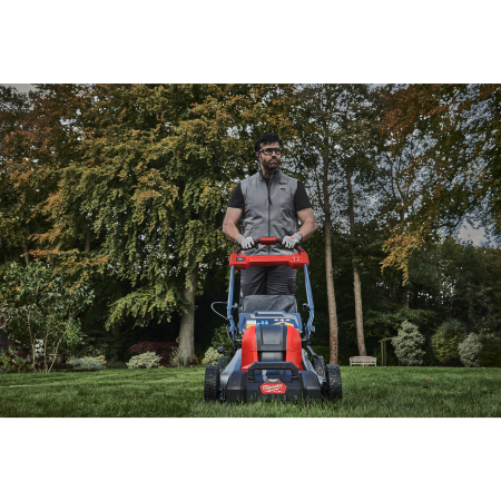 MILWAUKEE M18 F2LM4 Aku sekačka na trávu, záběr 46 cm, s pojezdem, s košem, 2x aku M18 FB8 + nabíječka  4933499215