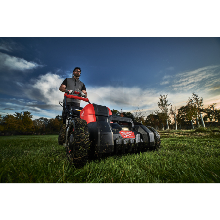 MILWAUKEE M18 F2LM4 Aku sekačka na trávu, záběr 46 cm, s pojezdem, s košem, 2x aku M18 FB8 + nabíječka  4933499215