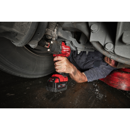 MILWAUKEE M18 FUEL™ ½″ rázový utahovák s vysokým krouticím momentem a pojistným koužkem 4933492783