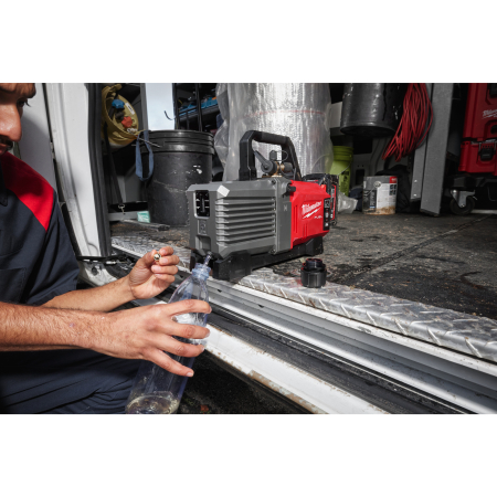 MILWAUKEE M18 FUEL™ vakuové čerpadlo 5 CFM 4933499249
