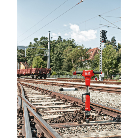 MILWAUKEE M18 FHIWF1R-0C FUEL 1″ železniční rázový utahovák s pojistným kroužkem 4933493140
