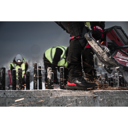 MILWAUKEE Armourtred S3S bezpečnostní obuv černá 1M110111W ESD HRO SC FO LG SR, velikost 43/9 4932493767