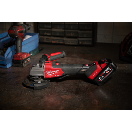 MILWAUKEE M18 FSAGSVO125X-502X FUEL Uhlová bruska 125 mm s variabilními otáčkami a funkcí ONE-KEY 4933493553